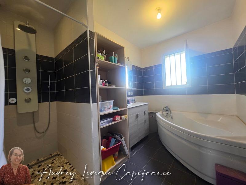 Maison - 96 m² - 4 pièces