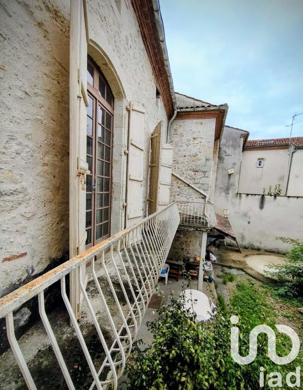 Maison de village - 287 m² - 10 pièces