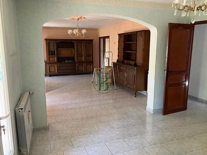 Villa - 242 m² - 6 pièces