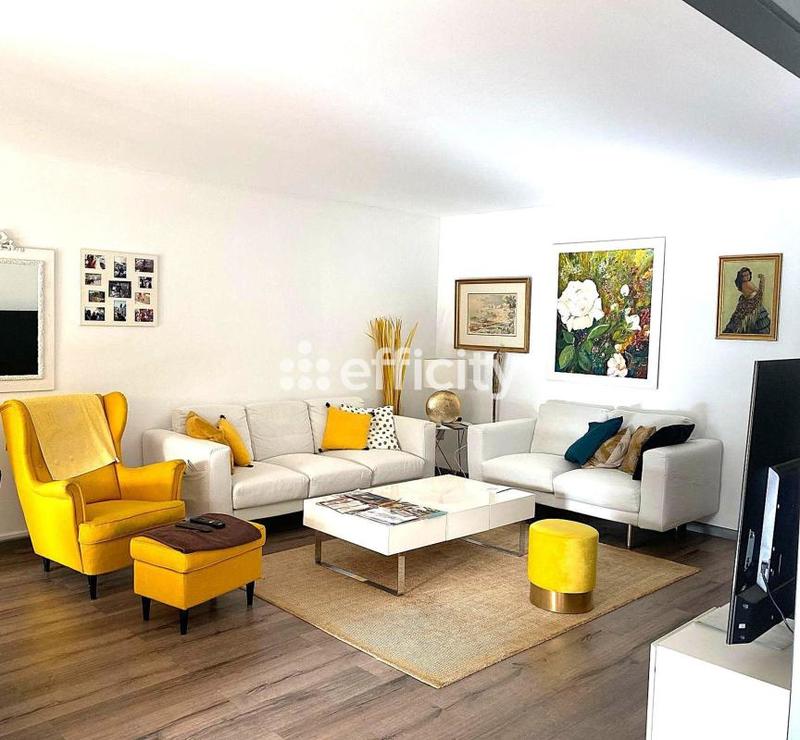 Appartement - 100 m² - 4 pièces