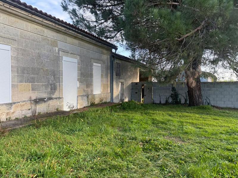 Maison - 252 m² - 11 pièces