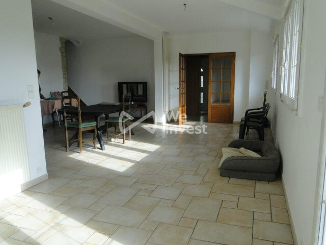 Maison traditionnelle - 137 m² - 7 pièces