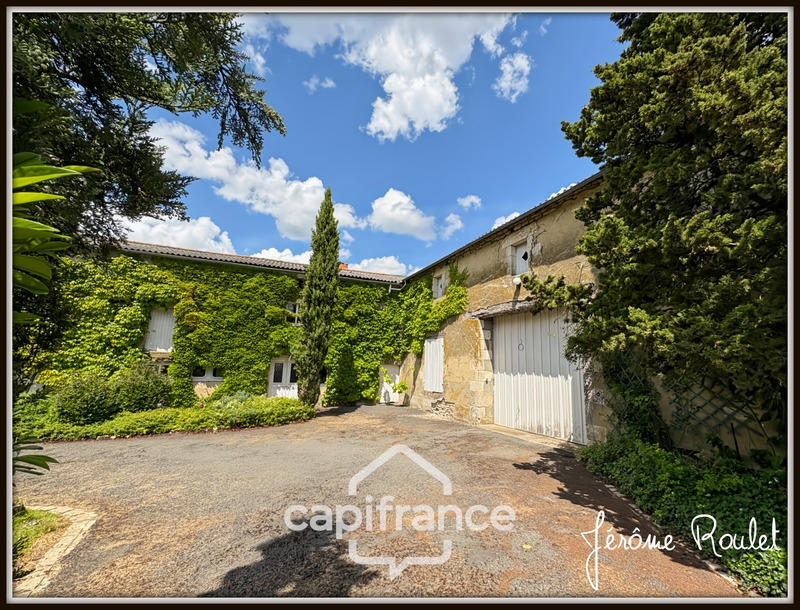 Maison en pierre - 221 m² - 8 pièces