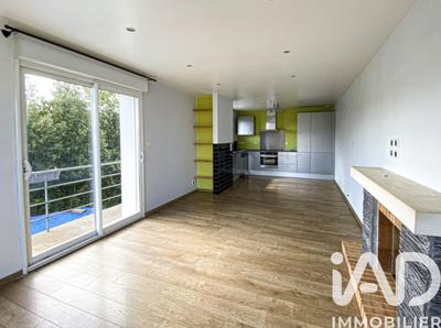Maison - 88 m² - 4 pièces