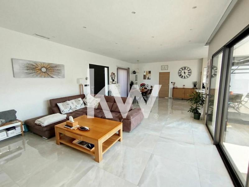 Villa - 140 m² - 5 pièces