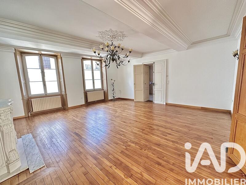 Maison de ville - 286 m² - 8 pièces