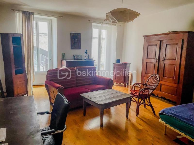 Appartement - 134 m² - 6 pièces