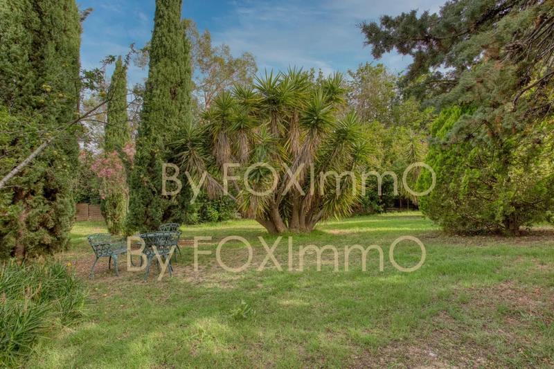 Propriété - 267 m² - 11 pièces