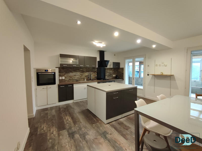 Maison ancienne - 131 m² - 6 pièces