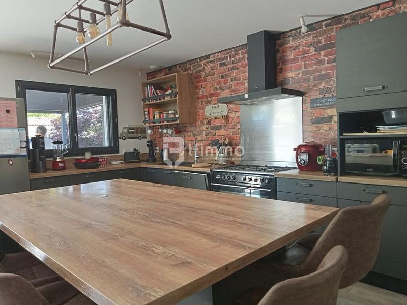 Maison - 185 m² - 7 pièces