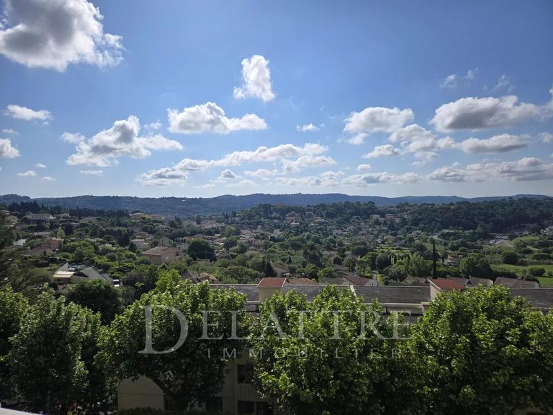 Appartement - 74 m² - 4 pièces