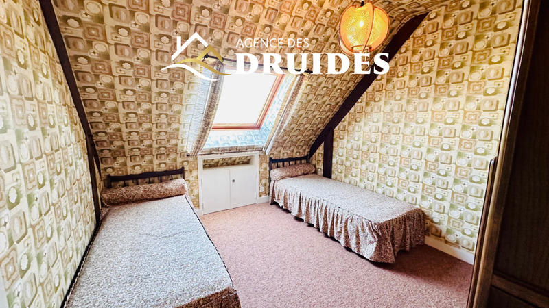 Maison - 90 m² - 5 pièces