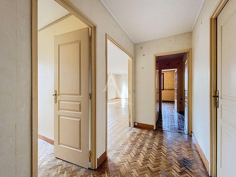 Appartement - 91 m² - 4 pièces