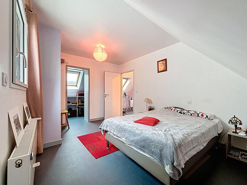 Maison - 93 m² - 4 pièces