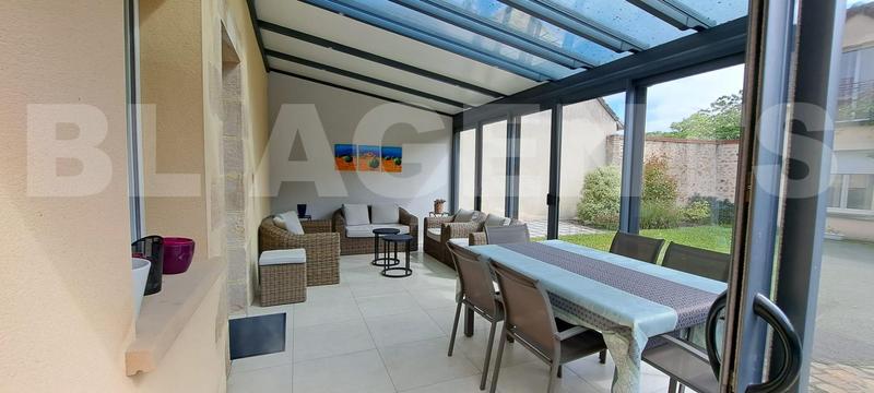 Maison bourgeoise - 234 m² - 8 pièces