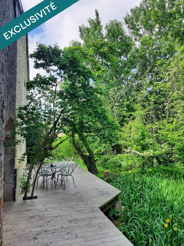 Maison - 271 m² - 9 pièces