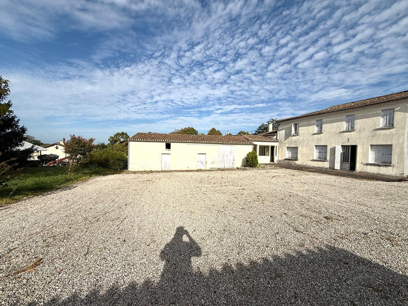 Maison - 200 m² - 5 pièces