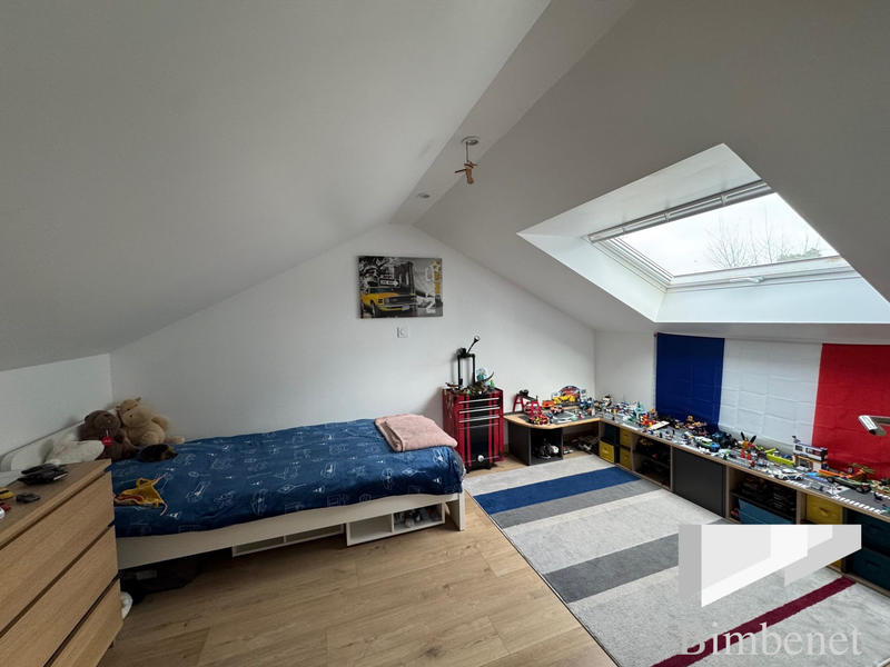 Maison - 90 m² - 5 pièces