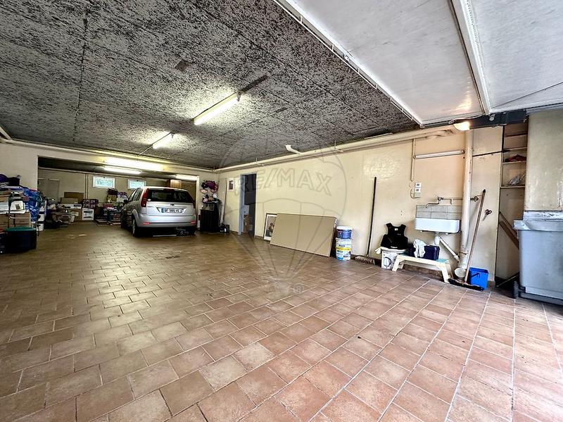 Maison - 207 m² - 7 pièces