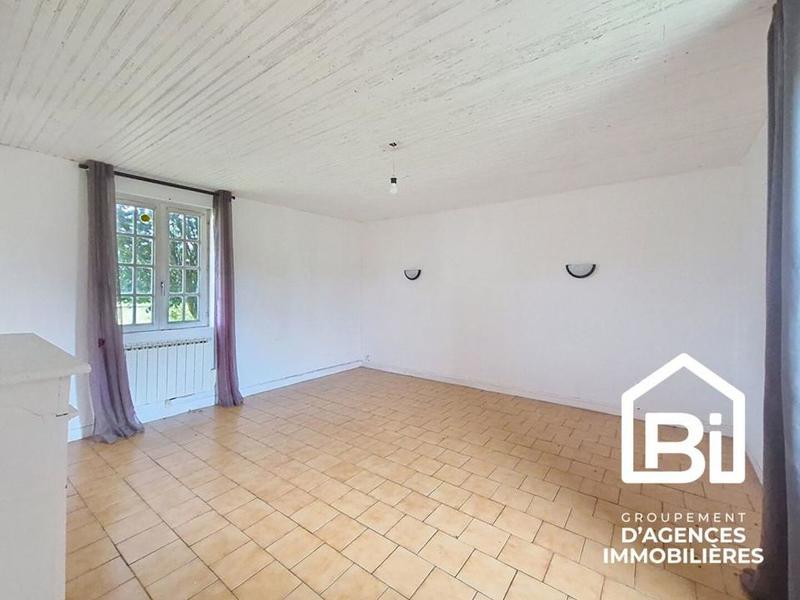 Propriété - 95 m² - 5 pièces
