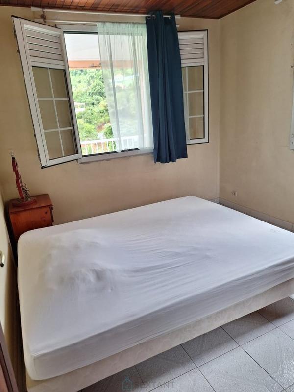 Maison - 216 m² - 6 pièces