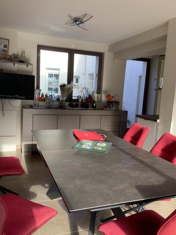 Maison - 242 m² - 7 pièces