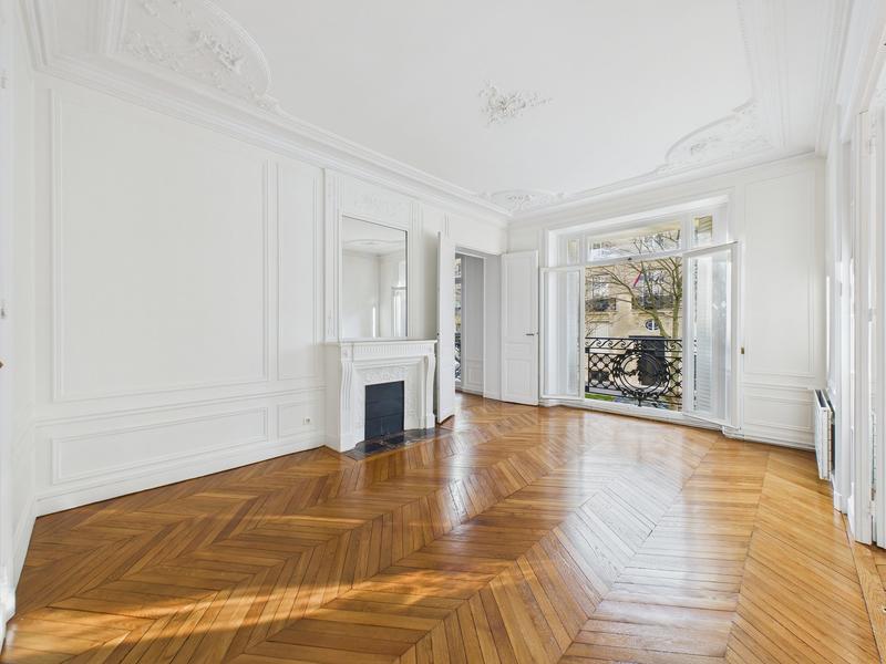 Appartement - 142 m² - 5 pièces