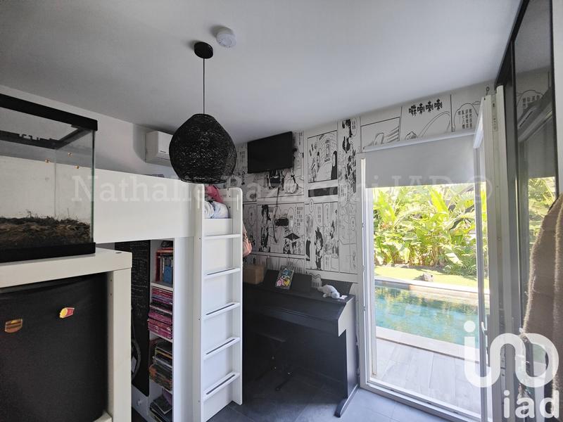 Maison - 94 m² - 5 pièces