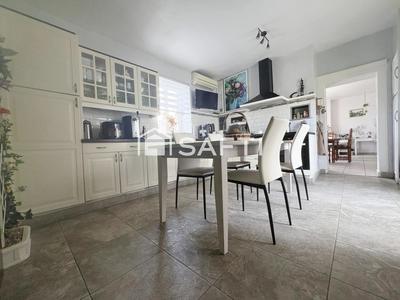 Maison - 177 m² - 7 pièces
