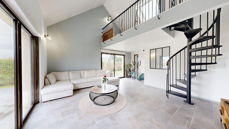 Maison - 142 m² - 6 pièces