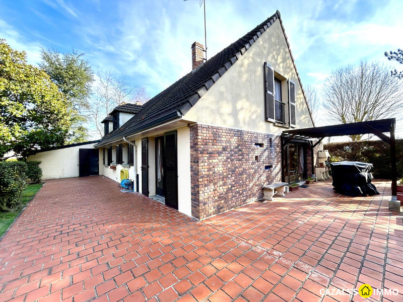 Maison traditionnelle - 180 m² - 7 pièces