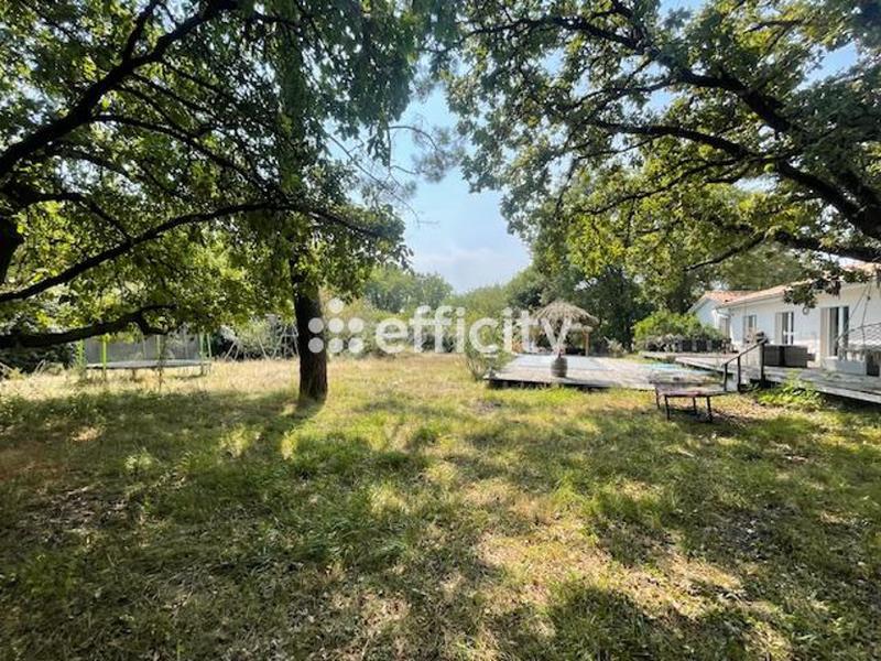 Maison - 207 m² - 7 pièces