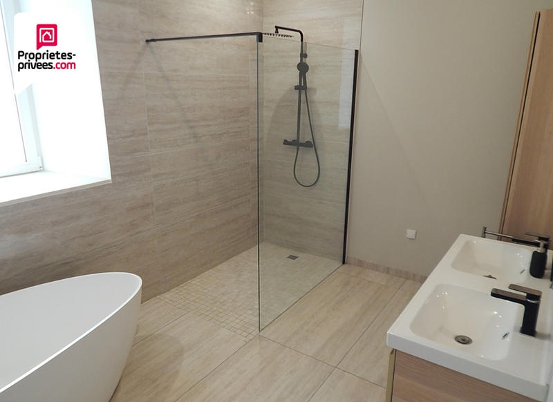 Demeure - 470 m² - 10 pièces