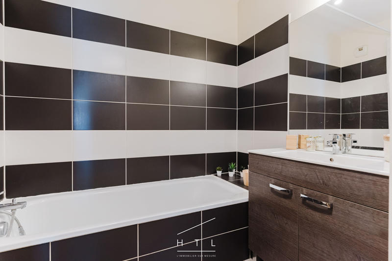 Appartement - 60 m² - 3 pièces