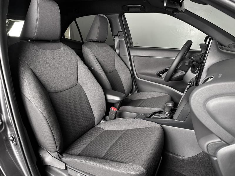 Toyota Yaris Cross Design -17% Neuve en Stock Hybrid 130 Carplay Sieges Chauff Camera Regul Acc 2wd