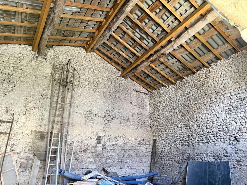 Maison - 329 m² - 13 pièces