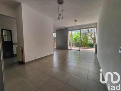 Appartement - 90 m² - 3 pièces