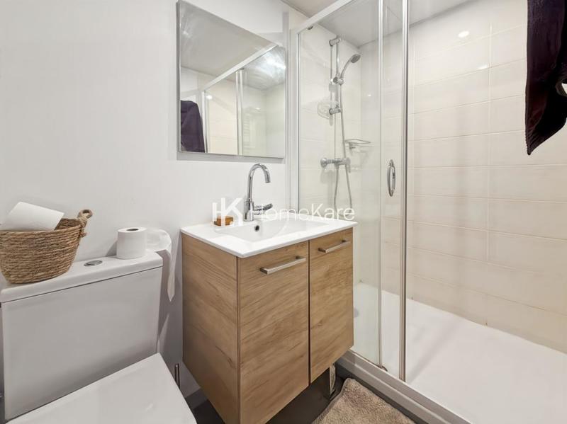 Maison - 202 m² - 8 pièces