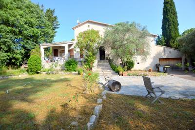 Maison - 170 m² - 7 pièces