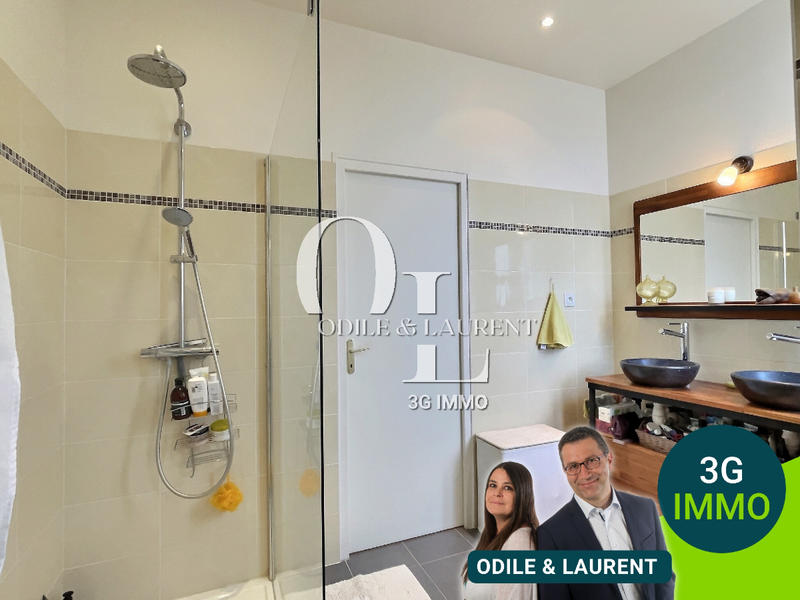 Maison de maîtres - 246 m² - 10 pièces