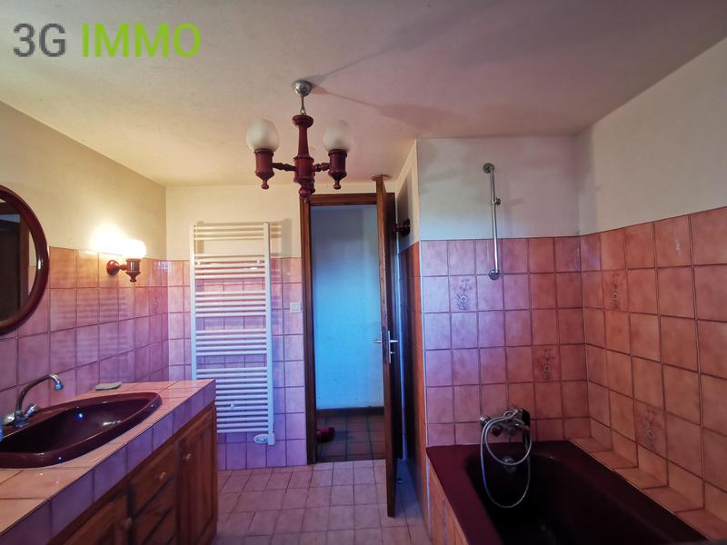 Maison en pierre - 96 m² - 4 pièces