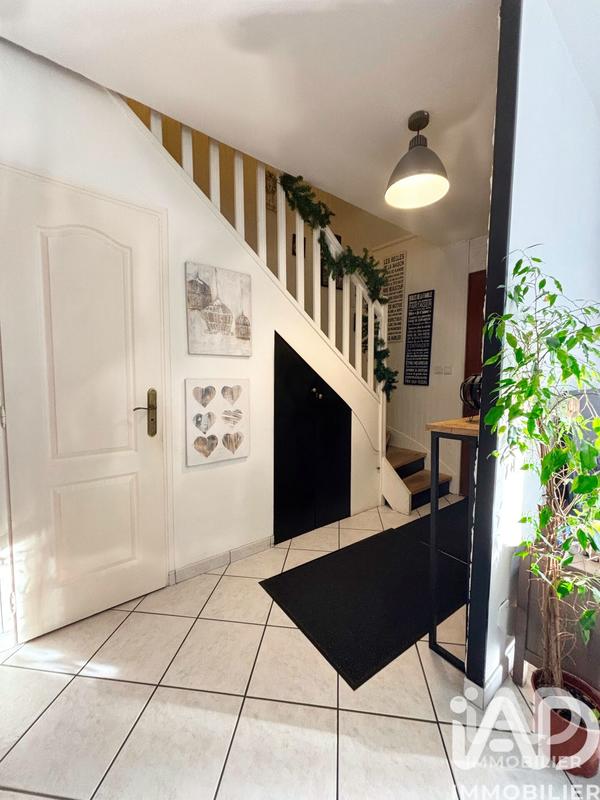 Maison - 110 m² - 4 pièces