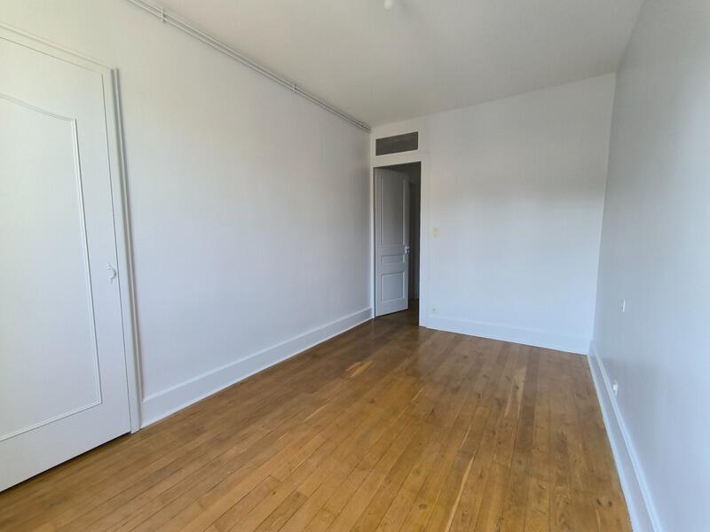 Appartement - 92 m² - 4 pièces