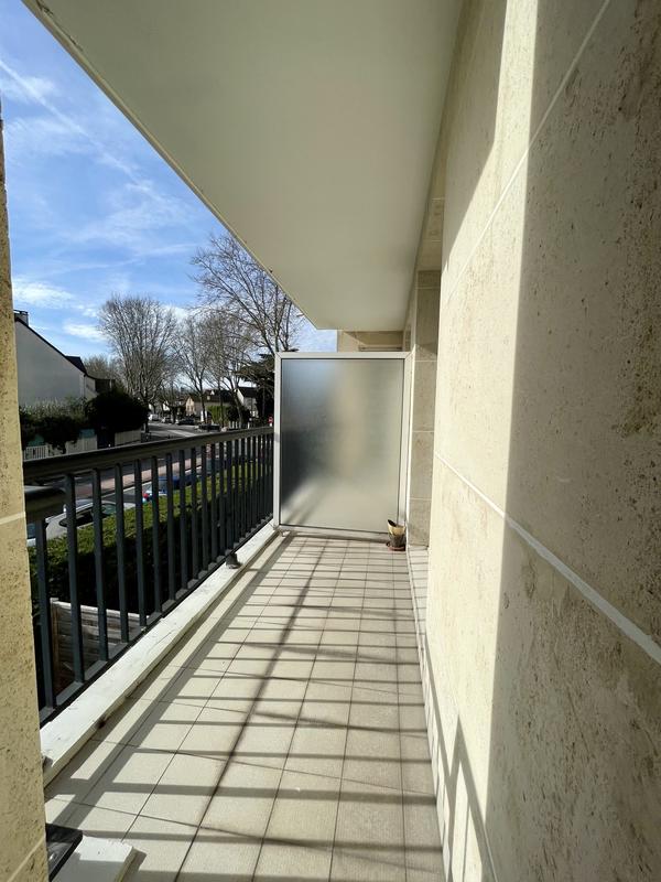 Appartement - 100 m² - 5 pièces