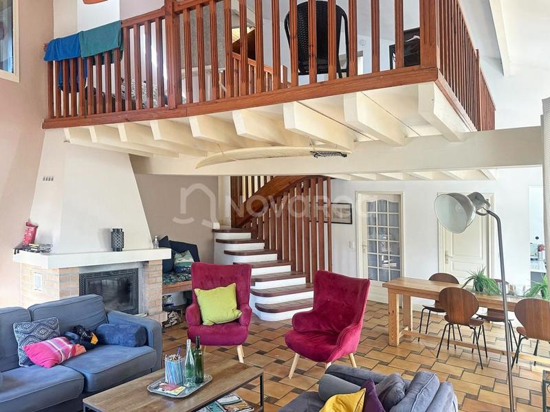 Villa - 200 m² - 8 pièces