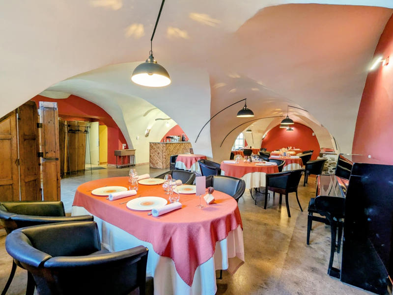 Fonds de commerce - Magasins - 183 m²