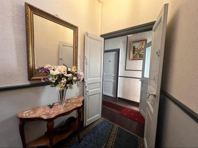 Maison - 256 m² - 9 pièces