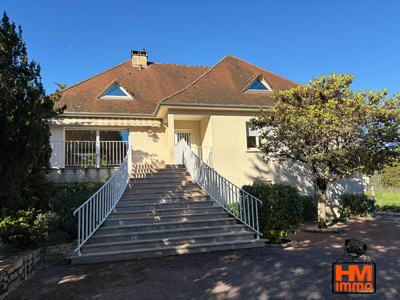 Maison - 167 m² - 8 pièces