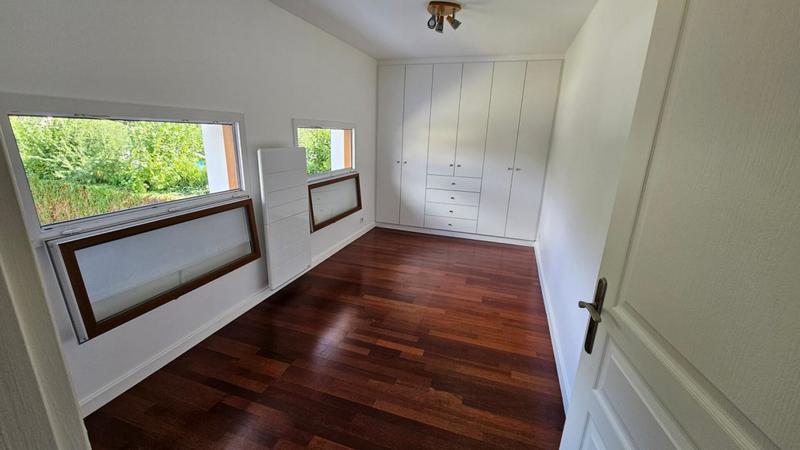 Maison - 182 m² - 6 pièces