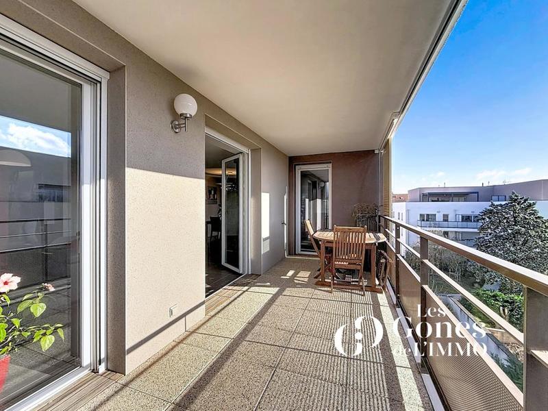 Appartement - 144 m² - 5 pièces